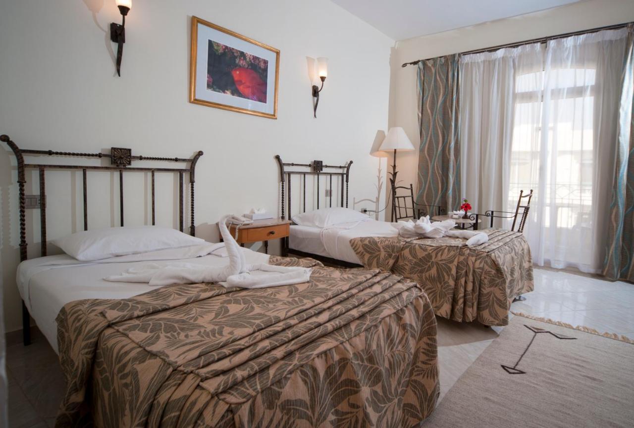 Bella Vista Resort Hurghada Families And Couples Only Bagian luar foto