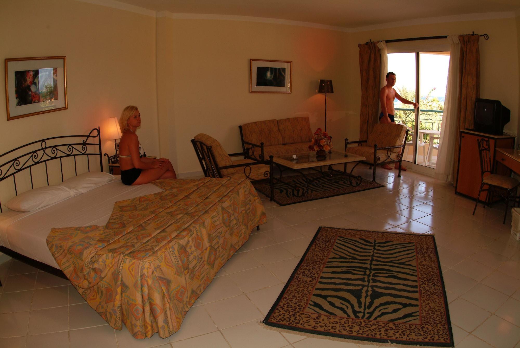 Bella Vista Resort Hurghada Families And Couples Only Bagian luar foto