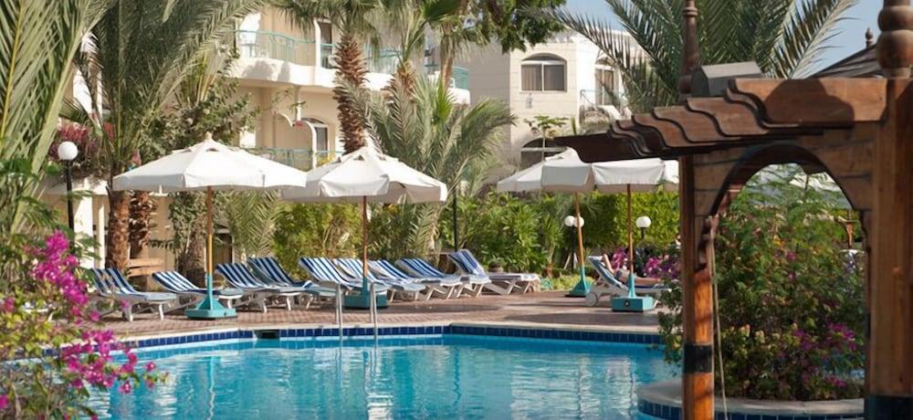 Bella Vista Resort Hurghada Families And Couples Only Bagian luar foto
